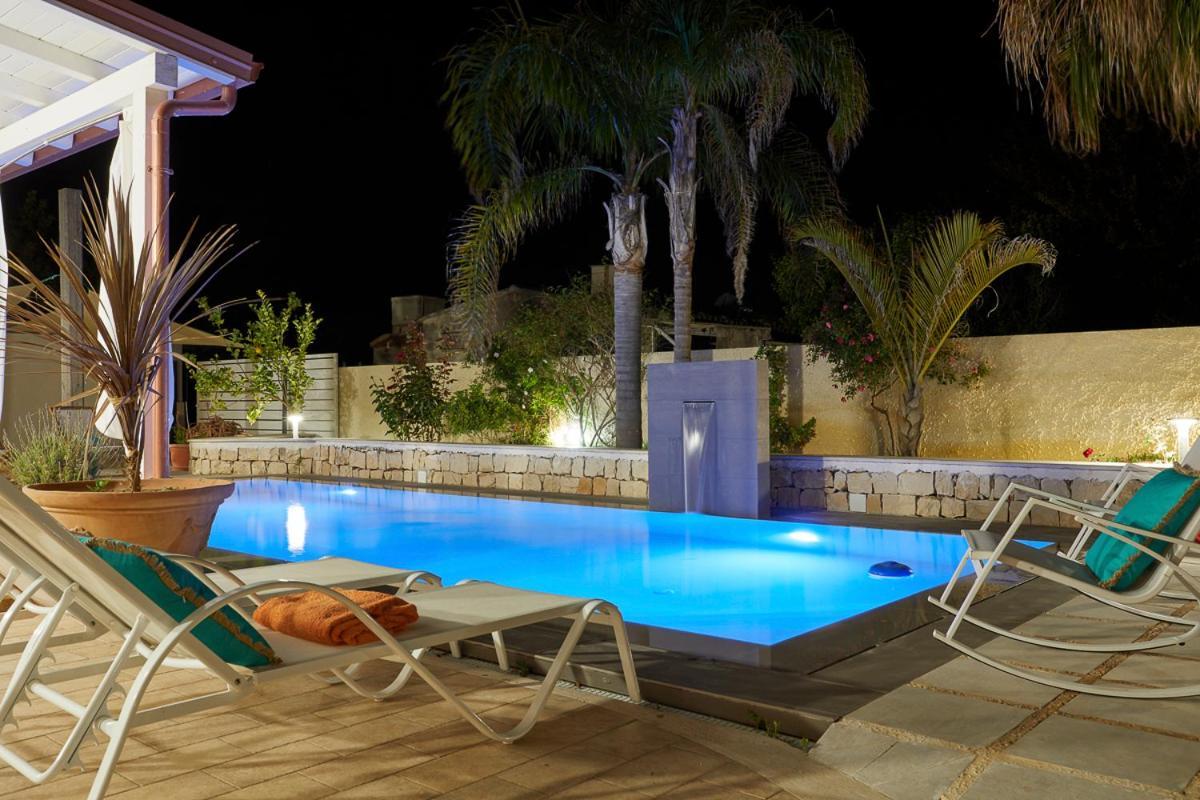Villa Zamia Con Piscina Santa Maria Del Focallo Exteriér fotografie